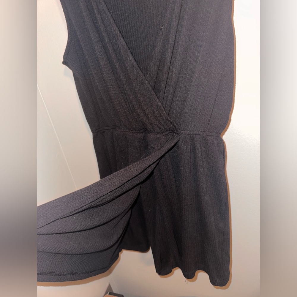 SO Romper - Picture 4 of 7